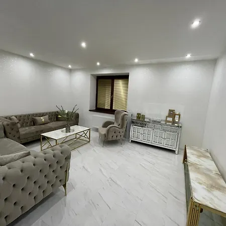 Lejlighed Leonardo Svit